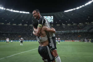 Réver se despede do futebol com recorde de títulos pelo Atlético-MG