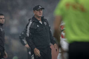 Felipão se arrepia com vitória e coloca Atlético-MG na briga pelo título: 'Eu acredito'