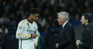 Ancelotti cutuca Jude Bellingham e deixa conselho para estrela do Real Madrid