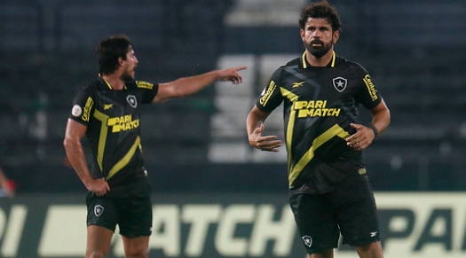 Botafogo viu o título Brasileiro escorrer pelas mãos