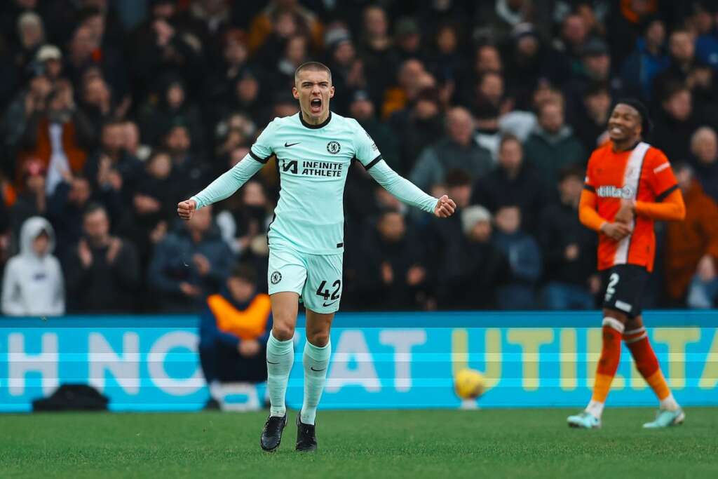 INGLÊS: Chelsea sofre, mas bate Luton e vence a segunda consecutiva