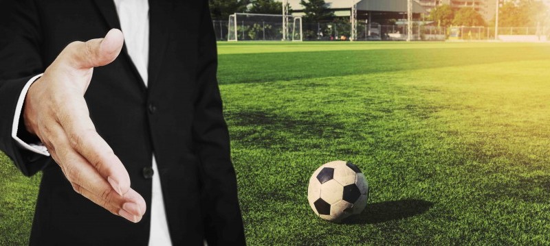 Agentes de futebol têm faturamento recorde com comissões em 2023, aponta Fifa