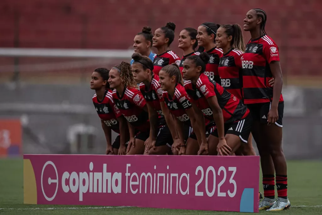COPINHA FEMININA: Flamengo segura o Santos e enfrenta São Paulo na semifinal