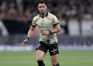 Santos fica mais perto de Willian Bigode e pode contratar meia do Corinthians