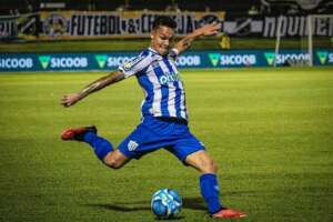 Ponte Preta encaminha chegada de lateral ex-Avaí e Ceará para o Paulistão