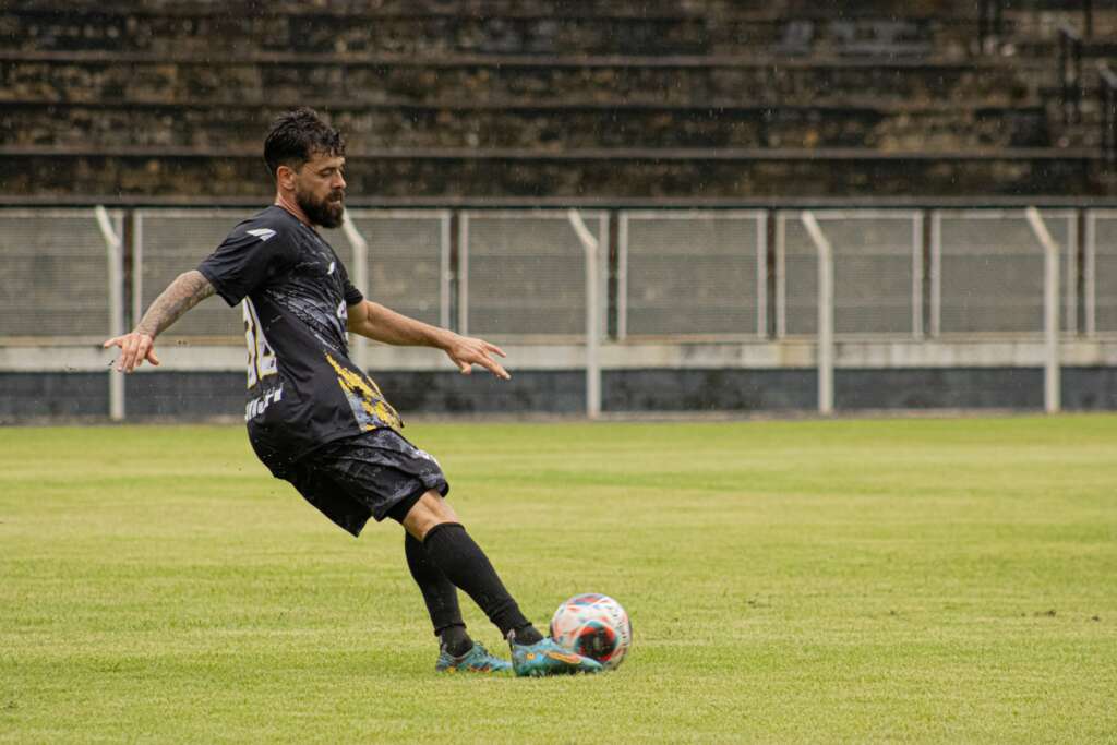 Paulistão: Inter de Limeira acerta volta de Canesin e empresta meia para o Joinville