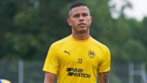 Atacante que estava na Europa é reintegrado, mas tem futuro indefinido no Figueirense