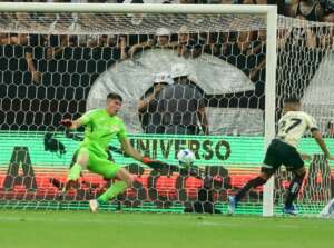 Corinthians não acaba com riscos e Atlético-MG segue sonhando. Veja classificação do BR!