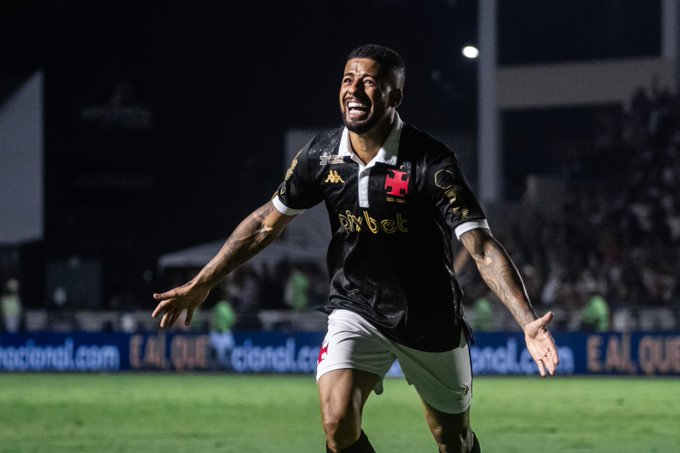 Decisivo na permanência, Paulinho encerra ano difícil ‘grato por jogar no Vasco’