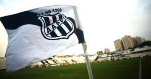 Ponte Preta encaminha pagamento de transfer ban, mas vê lista do PEPT crescer