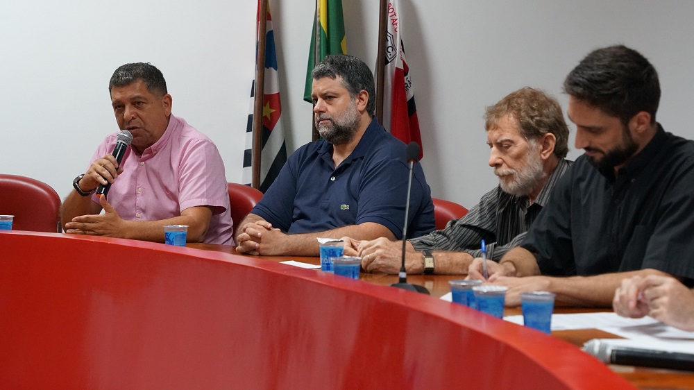 Presidente do Botafogo SP Eduardo Esteves