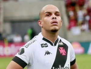 Guarani sonda volante do Vasco e pode renovar com atacante Bruno Mendes