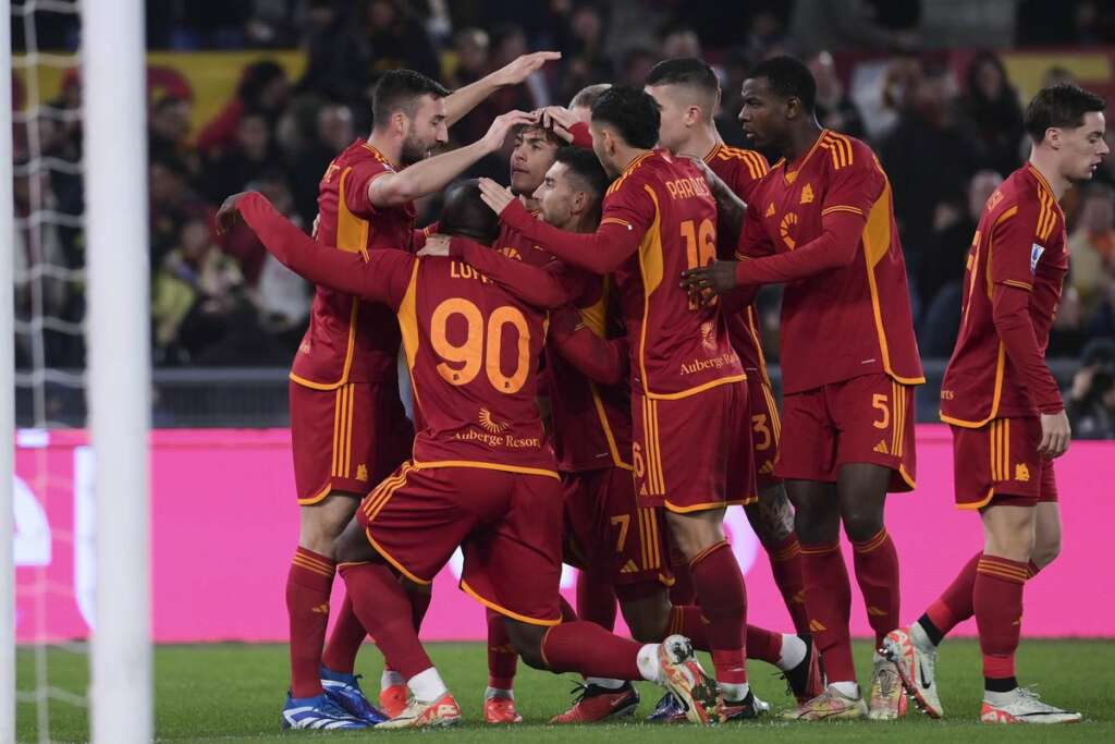 ITALIANO: Roma sofre com expulsões e lesão, mas empata com a Fiorentina em casa