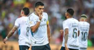 Fluminense 2 x 3 Grêmio - Suárez faz 2 e Tricolor termina como vice-campeão