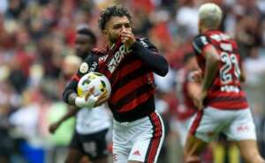 Presidente promete R$ 200 milhões no Corinthians e fala sobre Gabigol