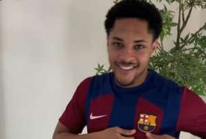 Barcelona anuncia a chegada de Vitor Roque como presente de Natal