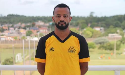 Catarinense: Criciúma renova com mais três jogadores e anuncia 14 saídas
