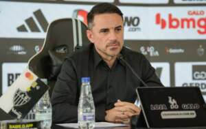 Dirigente do Atlético-MG não vê Flamengo e Palmeiras imbatíveis e fala sobre Scarpa