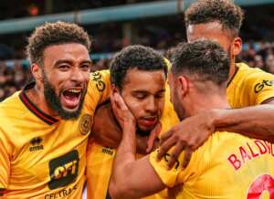 INGLÊS: Sheffield acaba com série de vitórias caseiras do Aston Villa e o impede de liderar