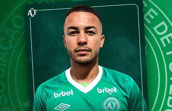 Catarinense: Chapecoense fecha com atacante formado por Coritiba e Athletico