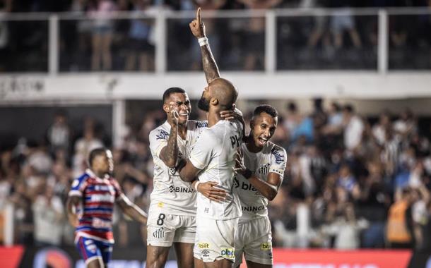 Em ano de Série B, Santos valoriza torcida em mensagem de Natal: ‘Vamos sair dessa’