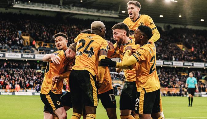 INGLÊS: Wolverhampton segura pressão no final, vence o Chelsea e reage