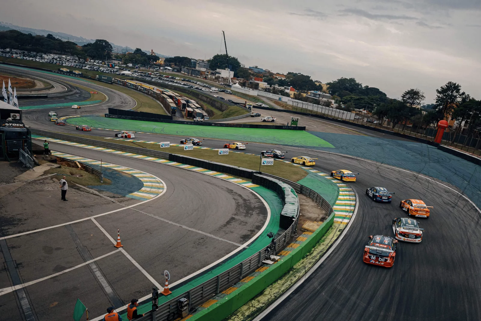 Stock Car em Interlagos: Super Final tem ‘rivalidade aflorada’ com duelo entre campeões