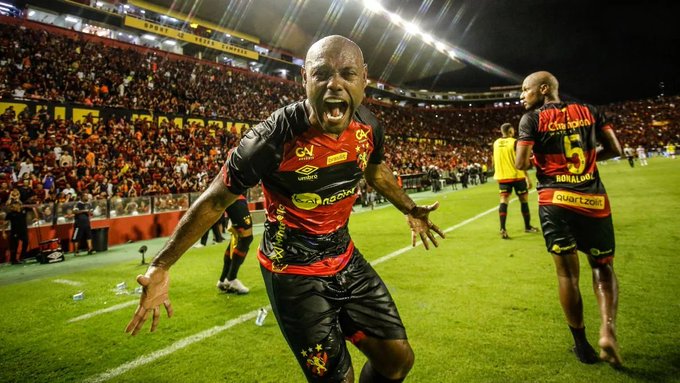 Série B: De olho em reforços para 2024, Guarani sonda Vagner Love, mas assusta com valores