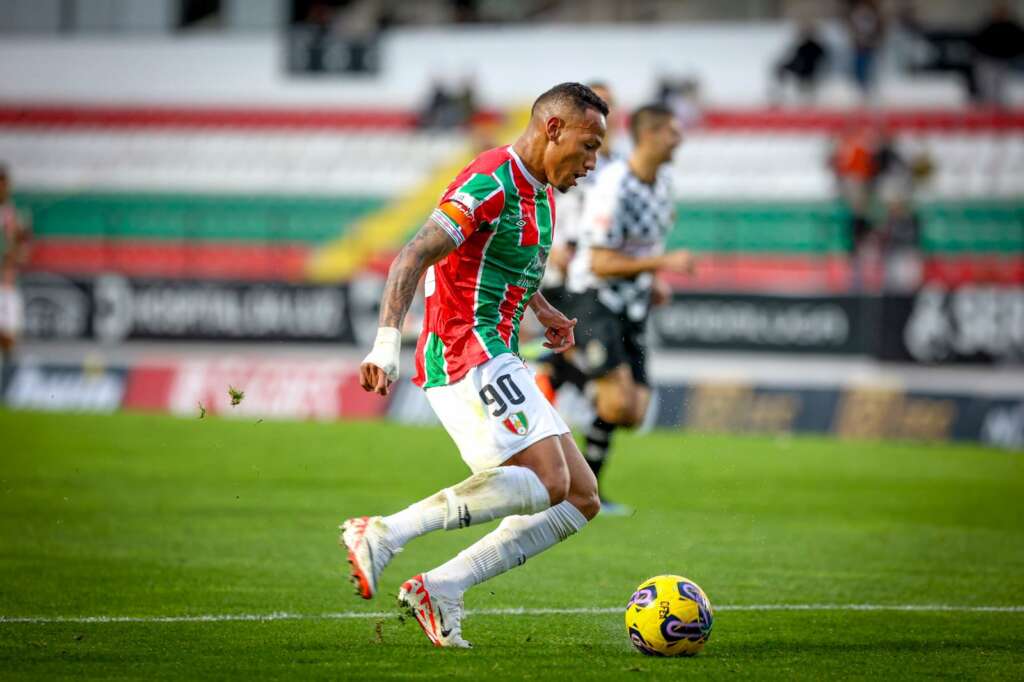 Ex-Atlético Goianiense e Guarani ultrapassa 50 jogos no futebol europeu