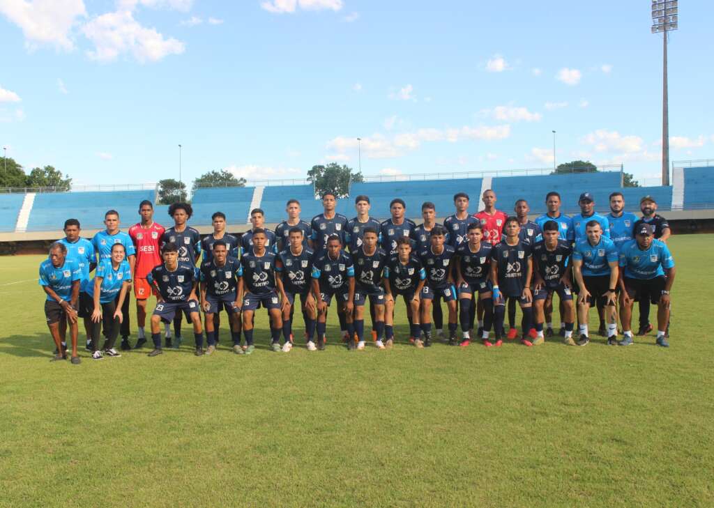 Batalhão FC conquista o Tocantinense Sub-17 e será o representante na Copa do Brasil 2024 da categoria 5 atletas e comissao tecnica. foto vanessa sabino assessoria batalhao