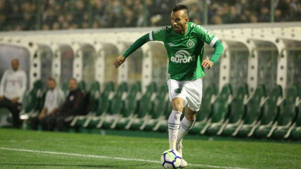 Catarinense: Valores assustam, e Chapecoense desiste do atacante Leandro Pereira