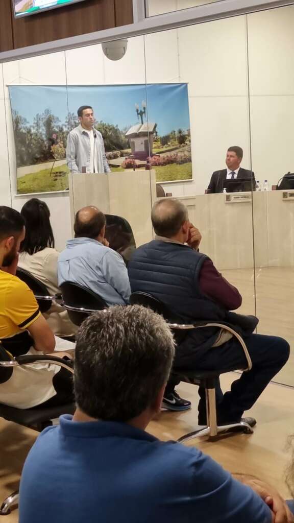 Catarinense: Éder, atacante do Criciúma, recebe o título de cidadão benemérito de Lauro Müller