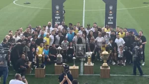 Após revés, Fábio Santos exalta carreira e passagem pelo clube: 'Gratidão por tudo'