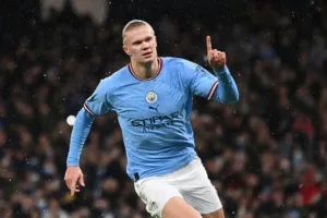 Haaland é eleito o melhor do mundo em 2023 pela IFFHS, superando Mbappé e Messi