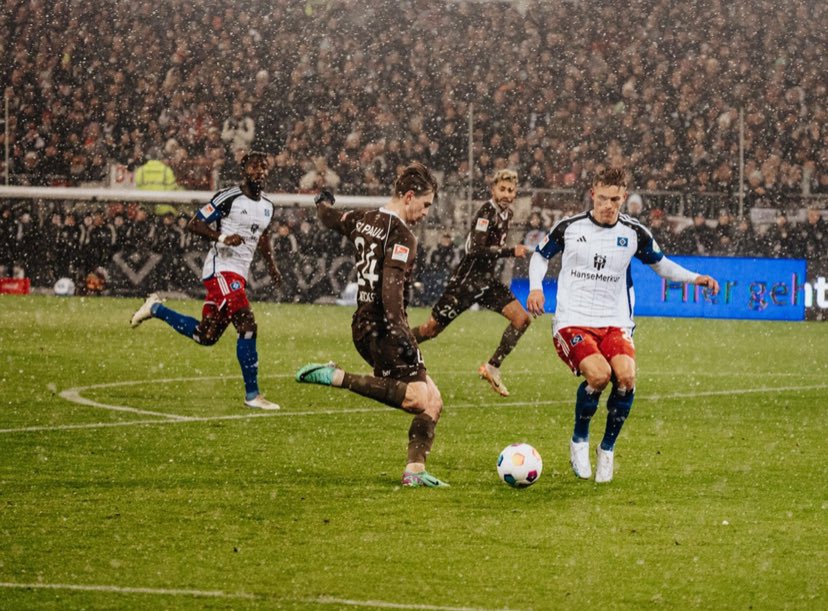 ALEMÃO: Hamburgo faz gol contra inacreditável em jogo na rodada da 2ª Divisão