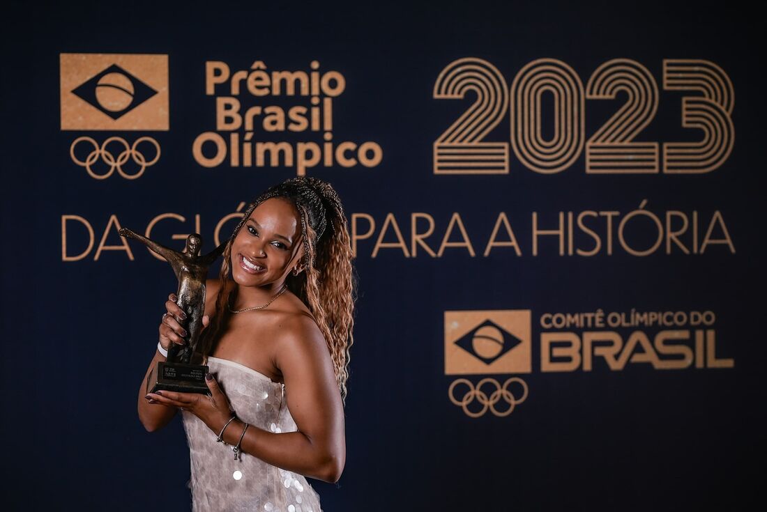 Rebeca Andrade e Marcus D’Almeida são escolhidos Atletas do Ano do esporte olímpico brasileiro