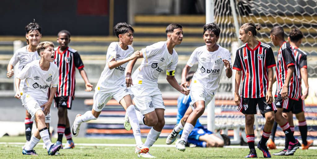 PAULISTA SUB-12: Santos derrota São Paulo na Vila e é campeão
