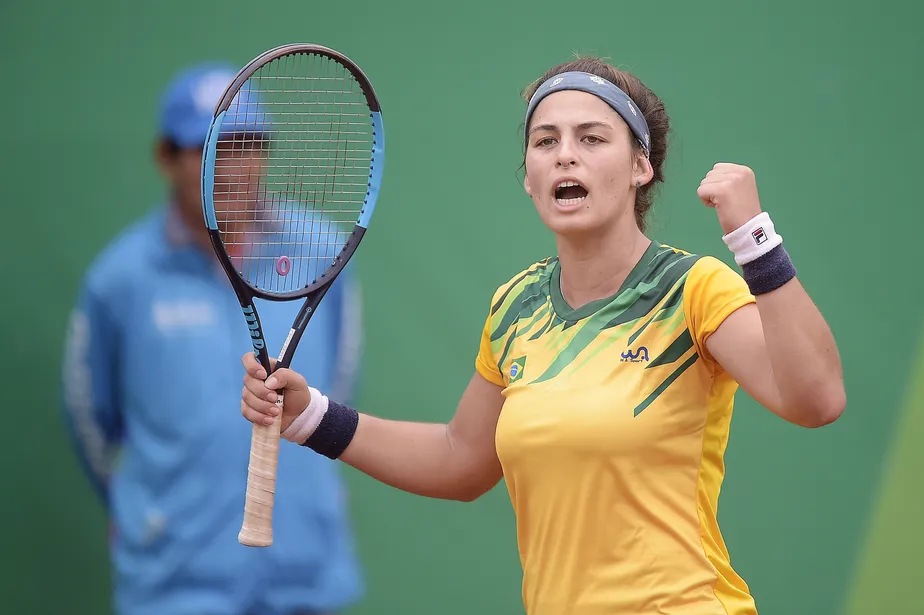 Rafael Matos e Carol Meligeni viajam para iniciar nova temporada do ATP na Austrália