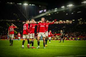 INGLÊS: Manchester United volta a marcar após 4 jogos em virada sobre Aston Villa no Old Trafford
