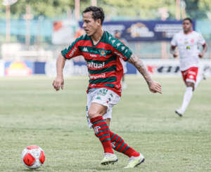 Carioca: Romarinho, da Portuguesa, diz que elenco está pronto para o duelo diante do Fluminense