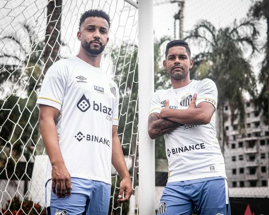 Santos apresenta os experientes laterais Aderlan e Jorge