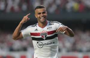 Paulistão: Alisson deixa tabu contra o Corinthians de lado, mas vê São Paulo 'pronto para grande jogo'