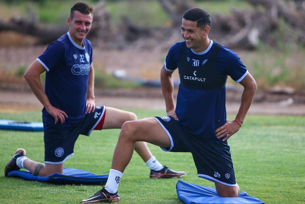 Representante de artilheiro chega ao Brasil para acerto com clube do Brasileirão