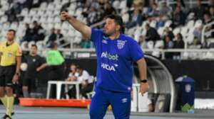 Barroca elogia elenco do Avaí e critica arbitragem do Campeonato Catarinense