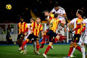 ITALIANO: Bremer marca, Juventus faz 3 a 0 no Lecce e assume a liderança