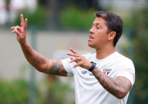 Paulistão: Thiago Carpini comanda, e São Paulo derrota São Bernardo em jogo-treino