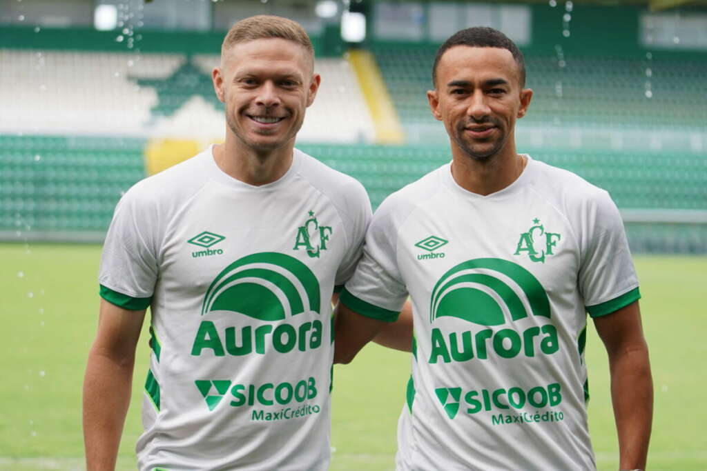 Catarinense: Marlone e Tiago Alves exaltam a importância da Chapecoense para a cidade: ‘Respira futebol’