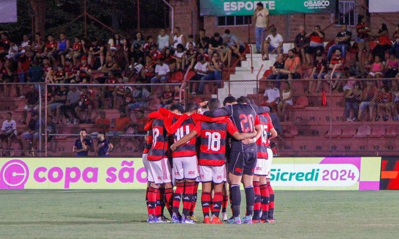 Flamengo lidera investimentos nas categorias de base no Brasil; São Paulo se destaca nas vendas