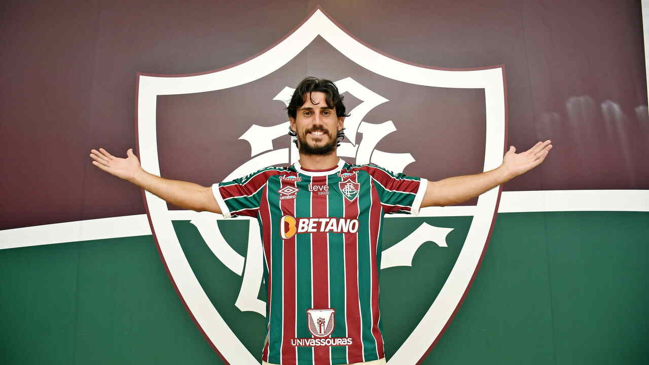 Fluminense anuncia a contratacao de Gabriel Pires Easy Resize.com