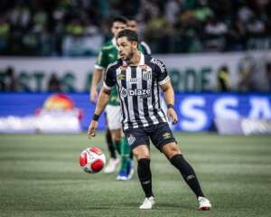 Giuliano tem lesão na panturrilha e deve desfalcar o Santos nas próximas duas semanas